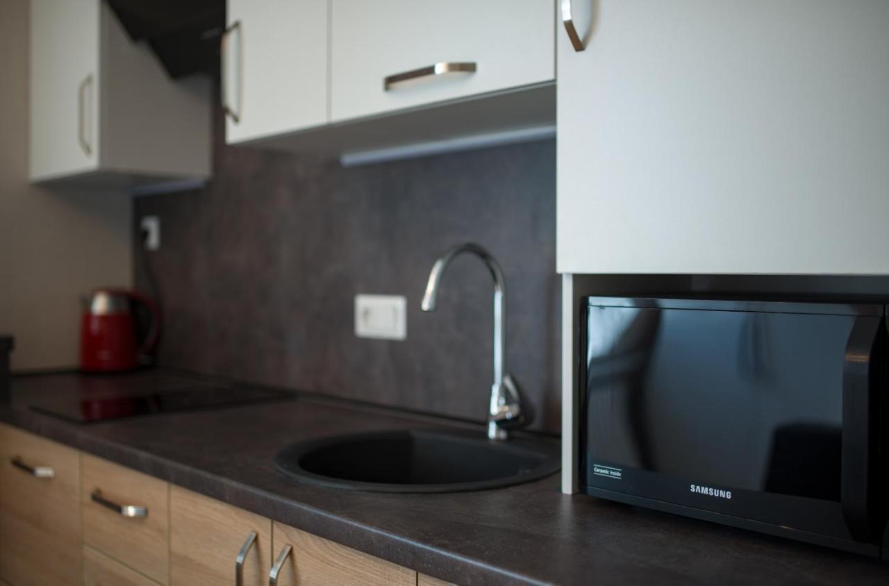 Modern Apartmetns In Town Center Poltava Exterior photo