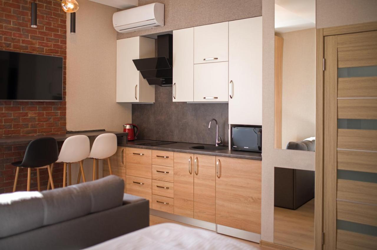 Modern Apartmetns In Town Center Poltava Exterior photo